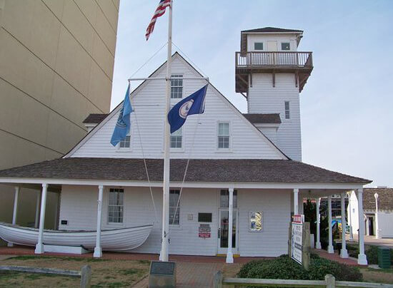 Virginia Beach surf and rescue museum entrance