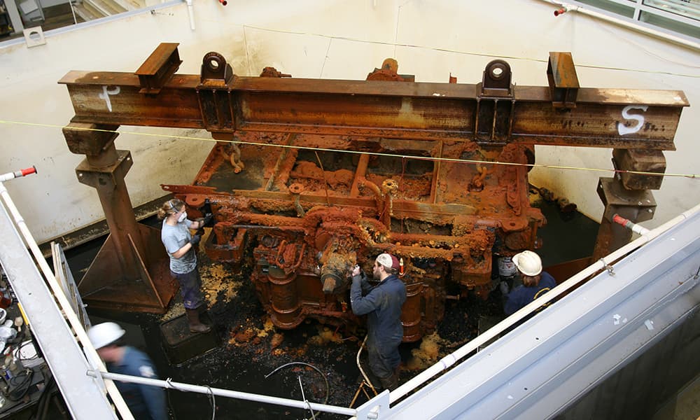 people working on the uss monitor engine